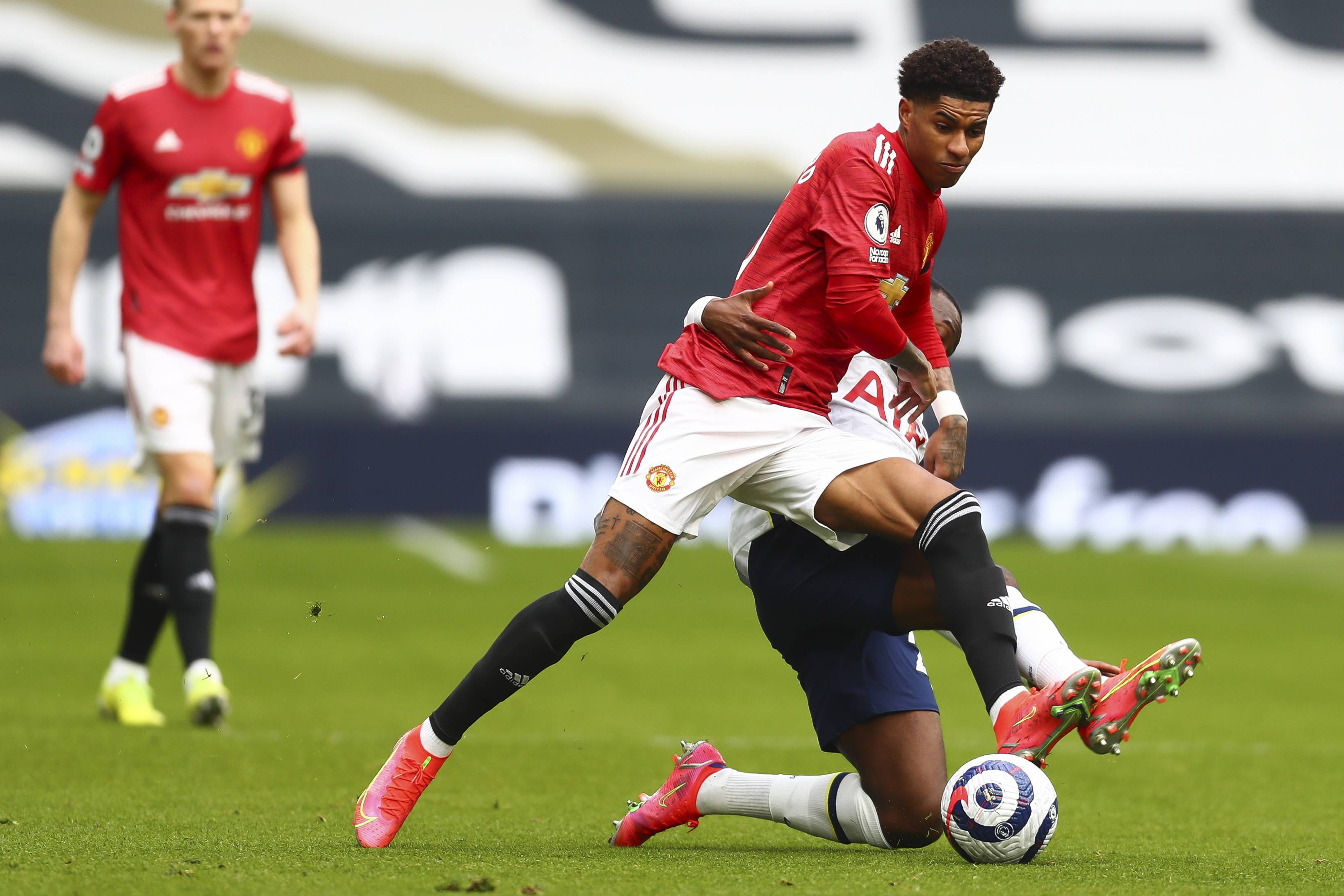 下都展現出 下都展現出